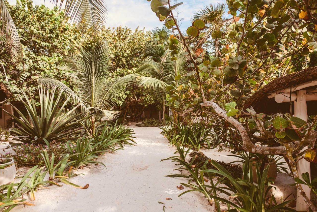 Esencial Tulum Hotel Exterior photo